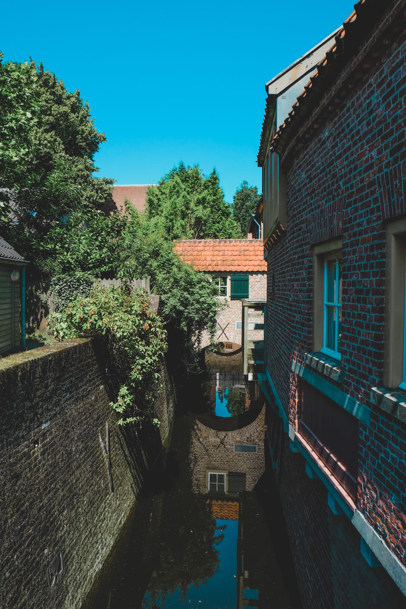 Hidden alleyways in Den Bosch (Steegjeswandeling)